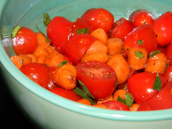 Tomato and Carrot Balsamic Salad